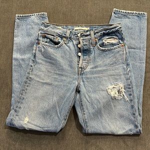 Levi wedgie straight size 24 distressed